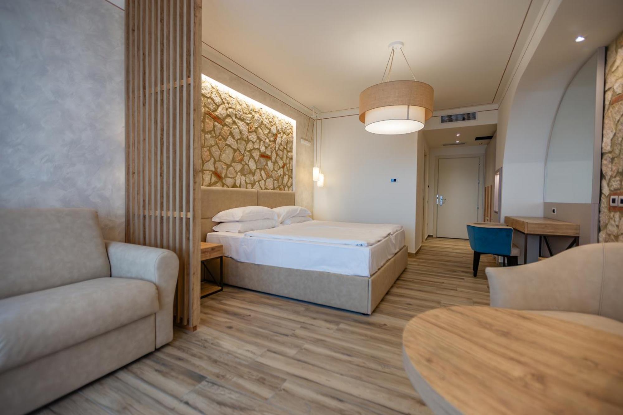 Agrihotel Elisabetta Collemezzano Buitenkant foto